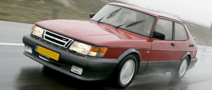 SAAB 900 Red Arrow